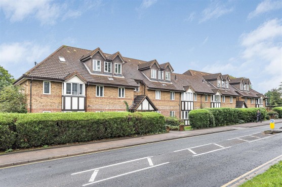 Watling Stret, Radlett