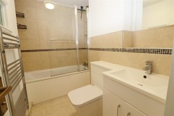 Watling Stret, Radlett