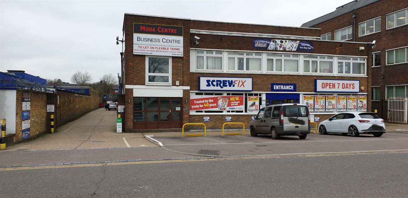 Stirling Way, Borehamwood