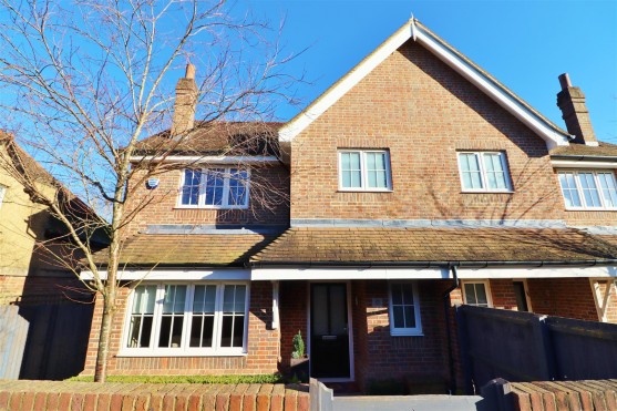 Cobden Hill, Radlett