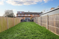 Grantham Green, Borehamwood