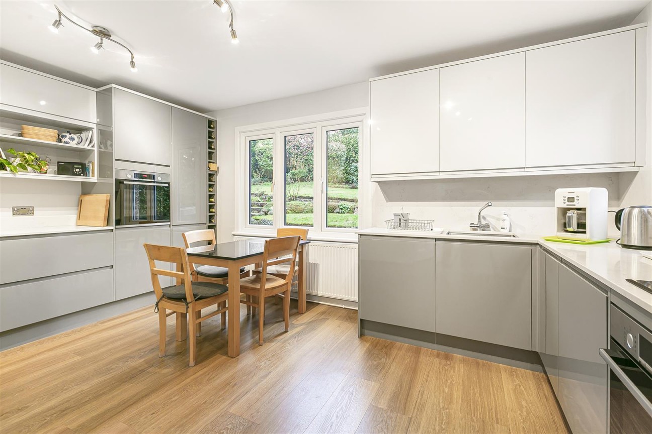 Aldenham Avenue, Radlett