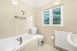 Aldenham Avenue, Radlett