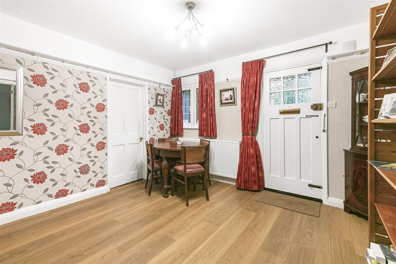 Aldenham Avenue, Radlett