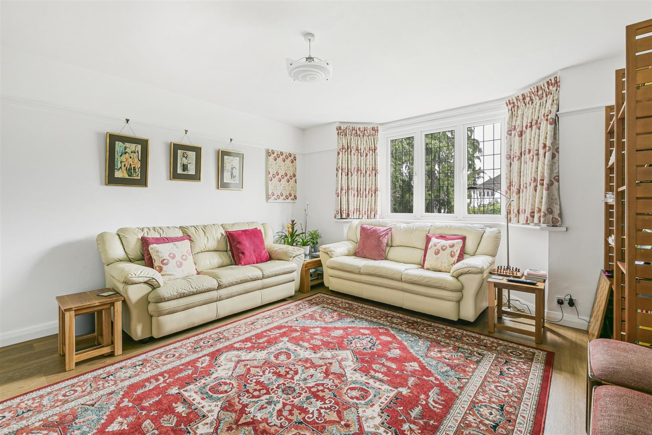 Aldenham Avenue, Radlett