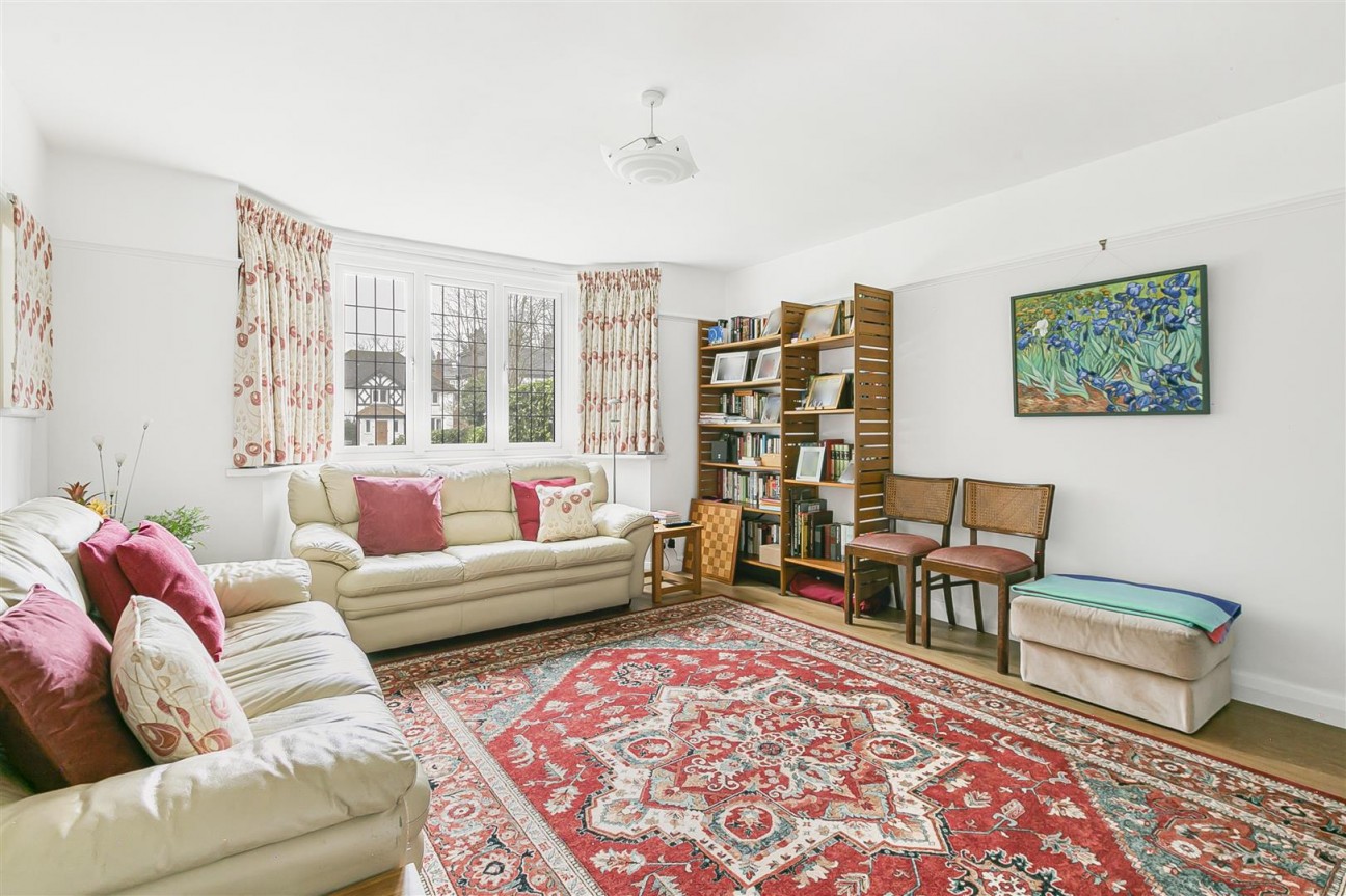 Aldenham Avenue, Radlett