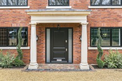 Carrington Avenue, Borehamwood
