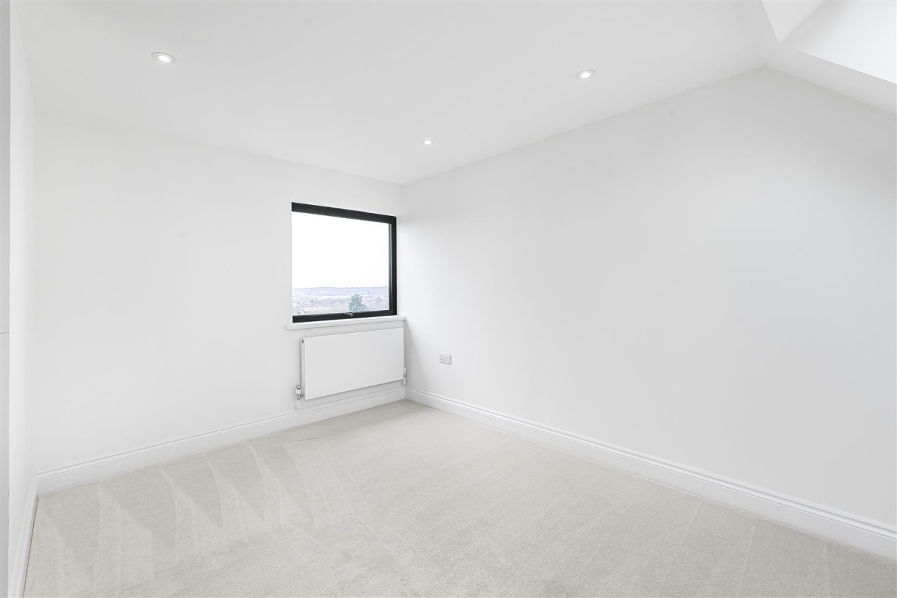 Carrington Avenue, Borehamwood
