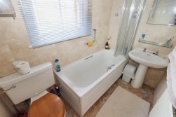 Elstree Hill South, Elstree, Borehamwood