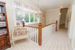 Barnet Lane, Elstree, Borehamwood