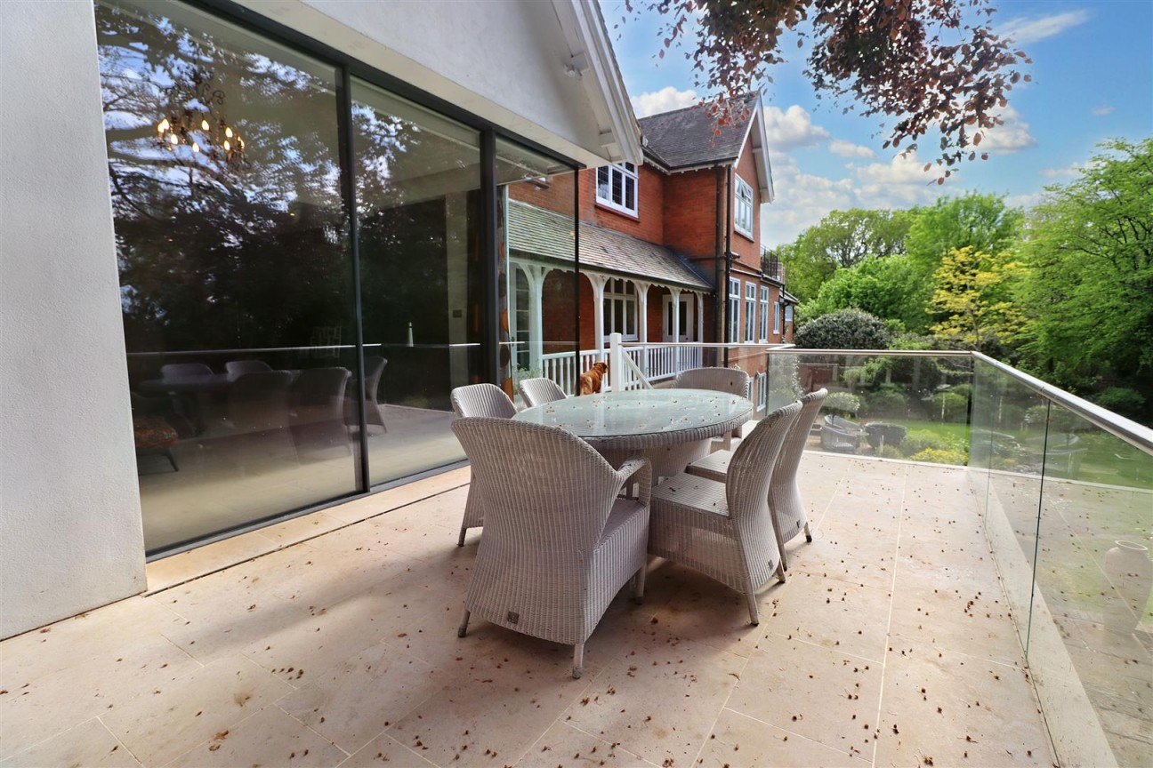 Barnet Lane, Elstree, Borehamwood