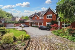 Barnet Lane, Elstree, Borehamwood