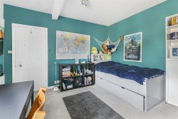 Christchurch Crescent, Radlett