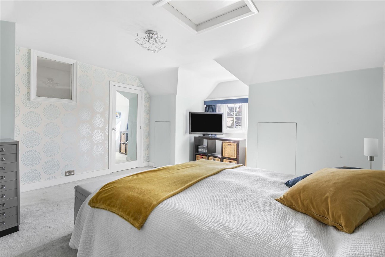Christchurch Crescent, Radlett
