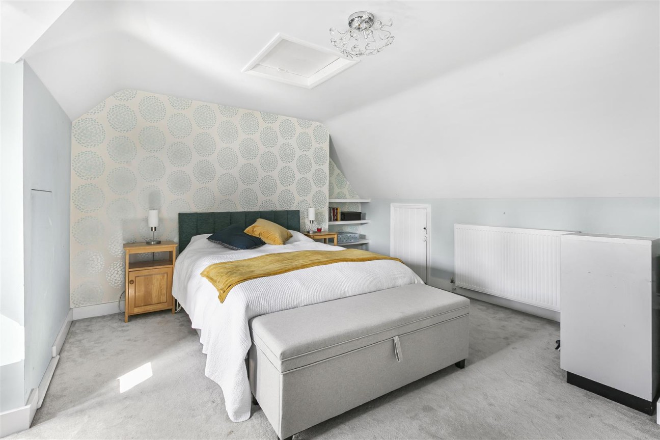 Christchurch Crescent, Radlett