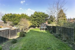 Christchurch Crescent, Radlett
