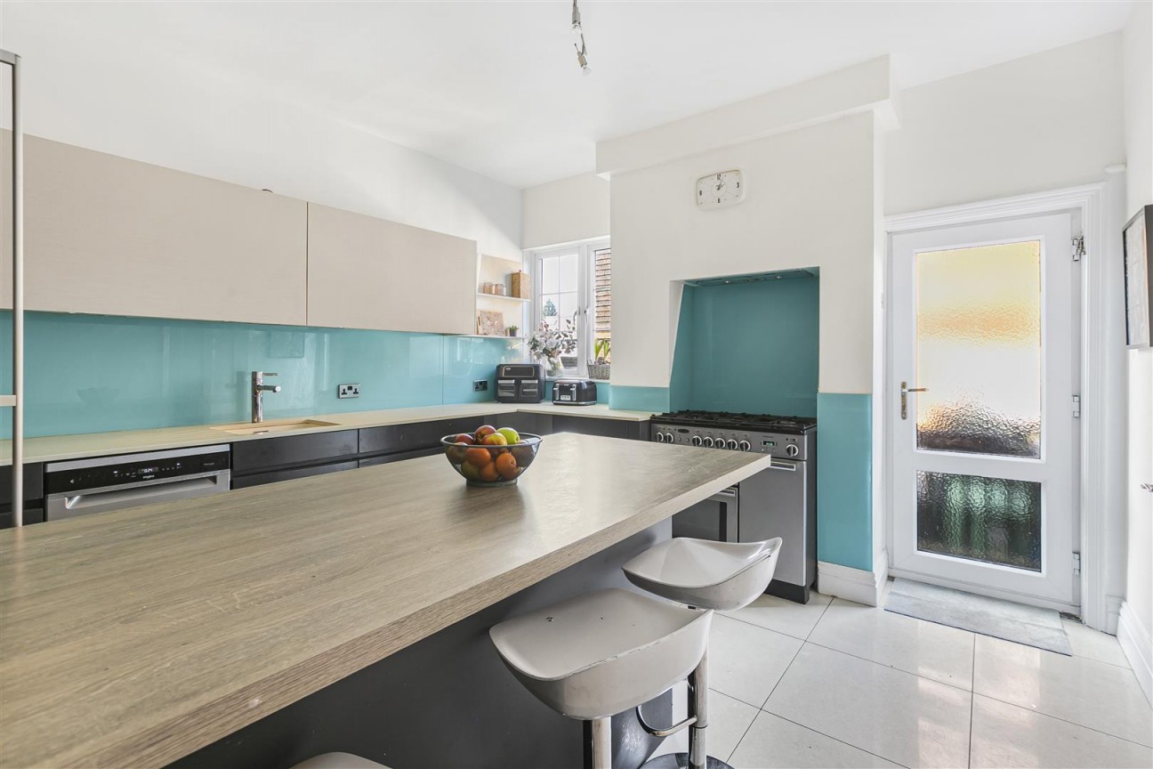 Christchurch Crescent, Radlett