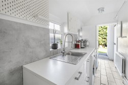 Christchurch Crescent, Radlett