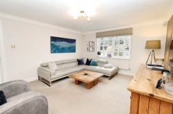May Gardens, Elstree, Borehamwood