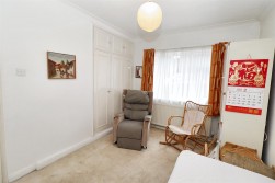 Lodge Avenue, Elstree