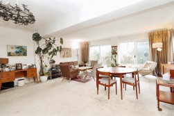Lodge Avenue, Elstree