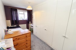 Lullington Garth, Borehamwood