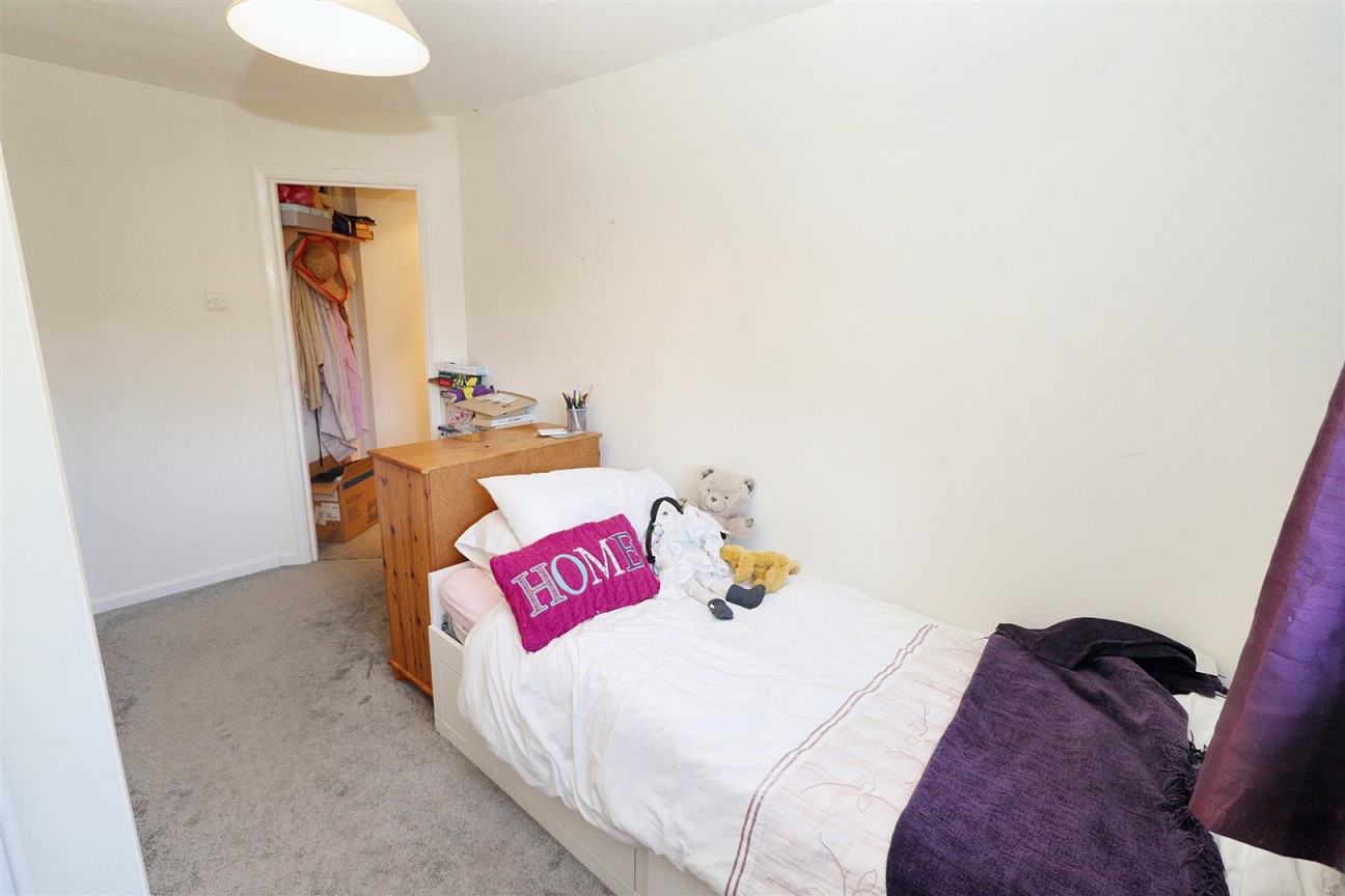 Lullington Garth, Borehamwood