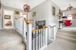 Loom Place, Radlett