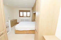 Edgwarebury Lane, Elstree, Borehamwood