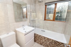 Edgwarebury Lane, Elstree, Borehamwood
