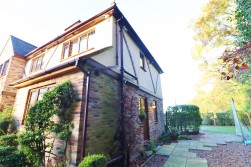 Edgwarebury Lane, Elstree, Borehamwood