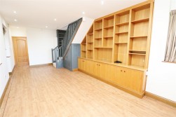 Edgwarebury Lane, Elstree, Borehamwood