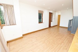 Edgwarebury Lane, Elstree, Borehamwood