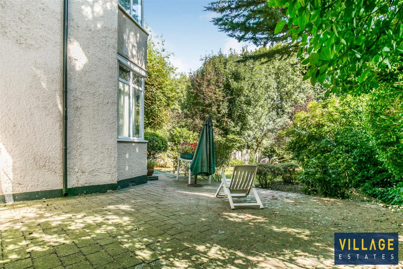 Deacons Hill Road, Elstree, Borehamwood