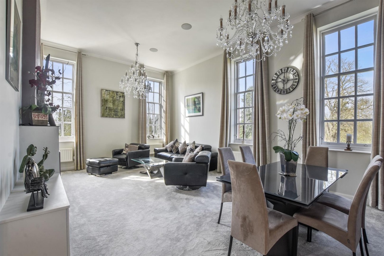 Beningfield Drive, Napsbury Park