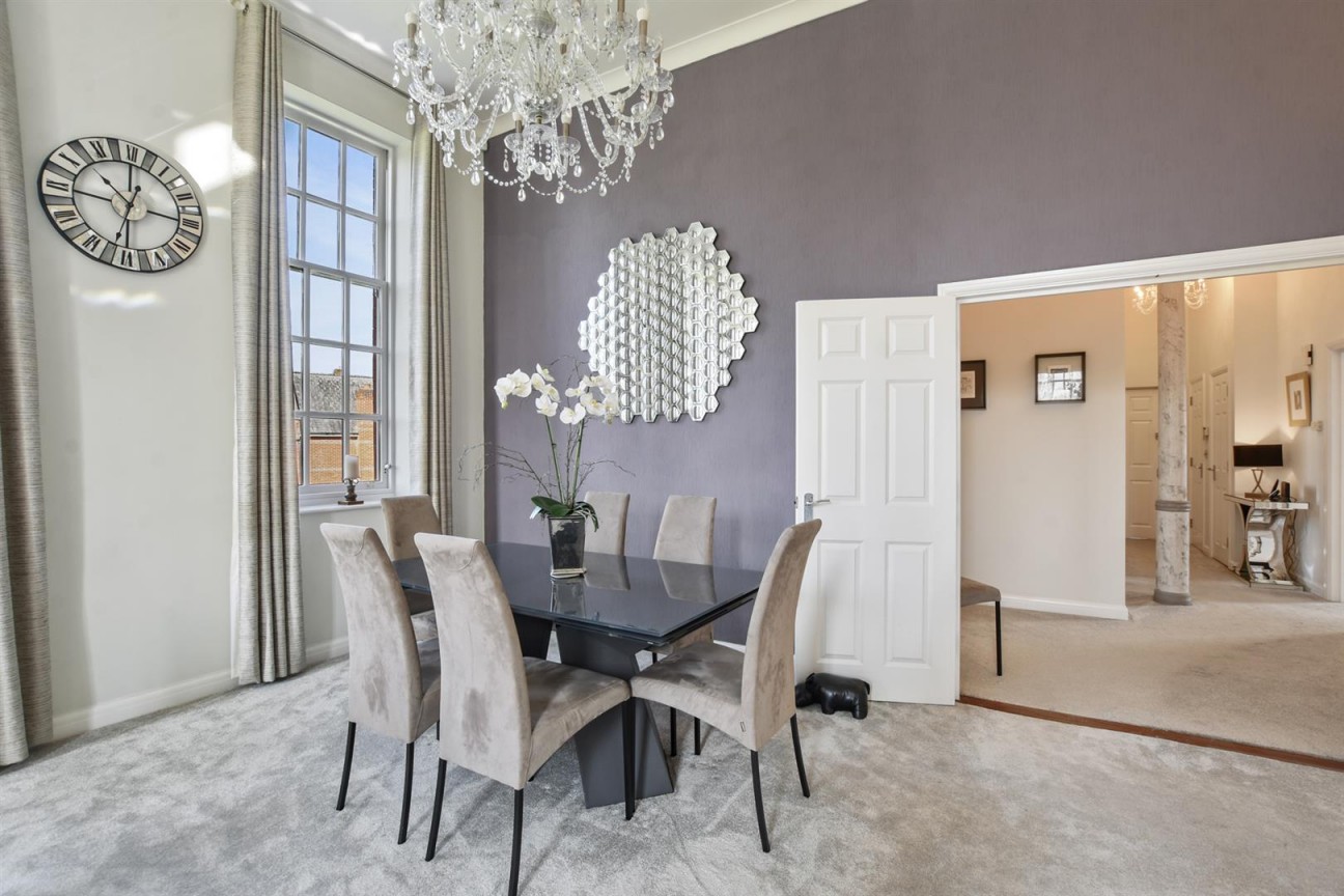 Beningfield Drive, Napsbury Park