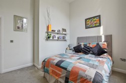 Beningfield Drive, Napsbury Park