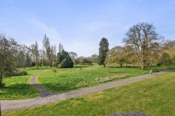 Beningfield Drive, Napsbury Park