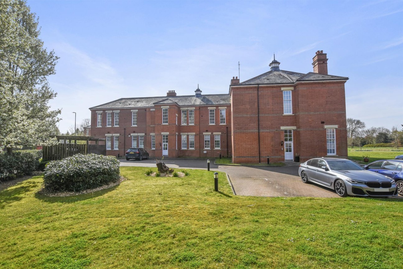 Beningfield Drive, Napsbury Park