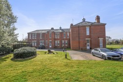 Beningfield Drive, Napsbury Park