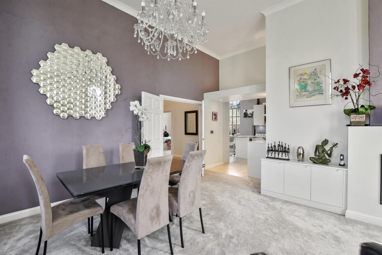Beningfield Drive, Napsbury Park