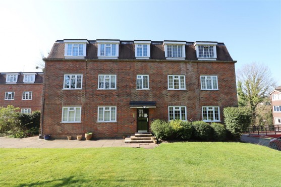 Craigmount, Radlett