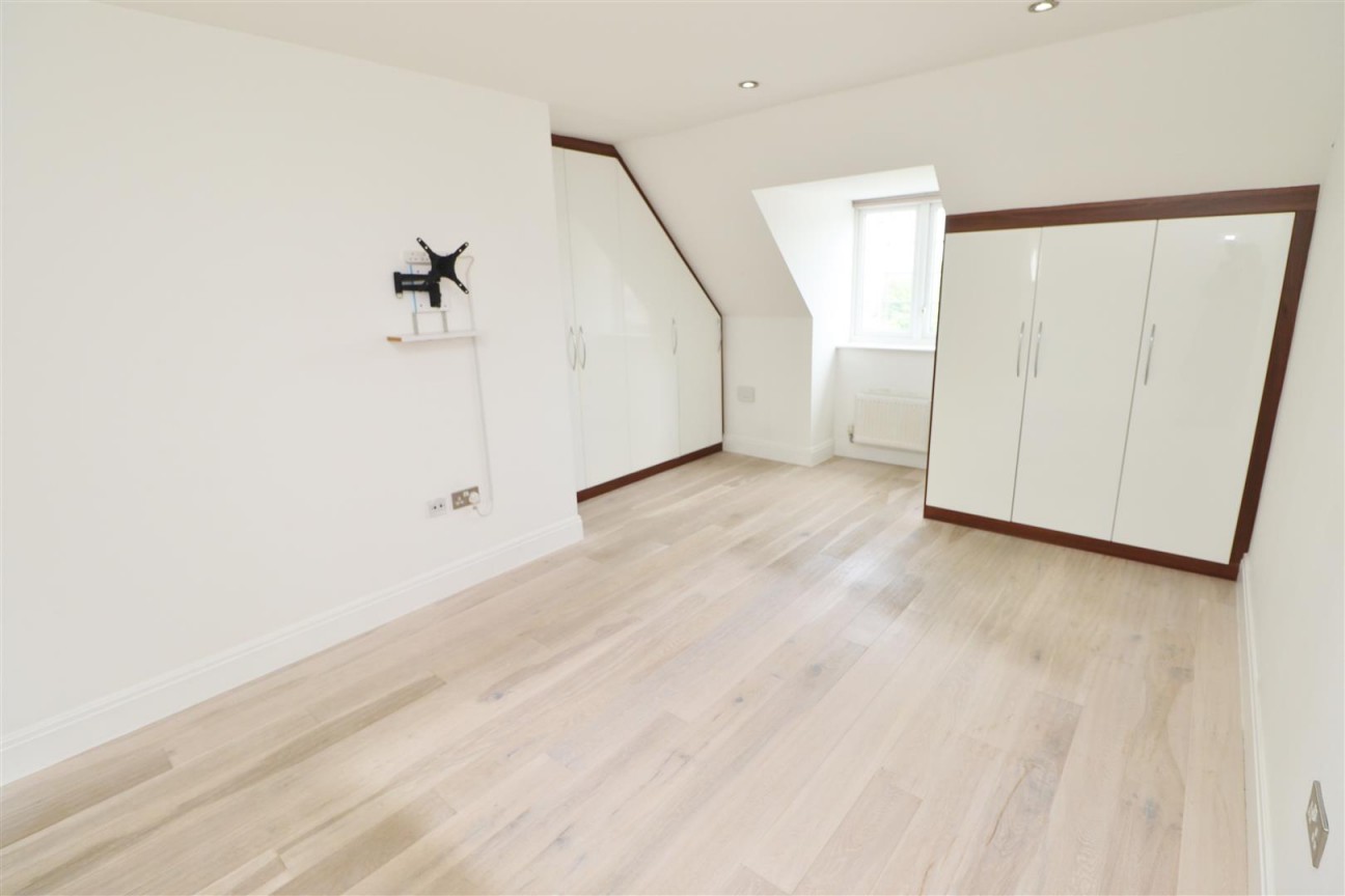 Watford Road, Elstree, Borehamwood