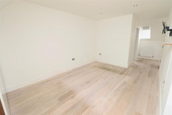 Watford Road, Elstree, Borehamwood