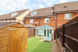Watford Road, Elstree, Borehamwood