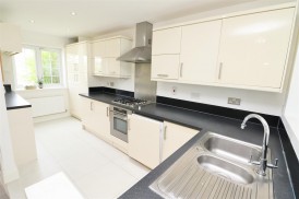 Watford Road, Elstree, Borehamwood