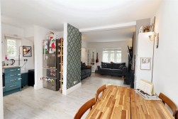 Watford Road, Elstree, Borehamwood