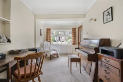 Homefield Road, Radlett