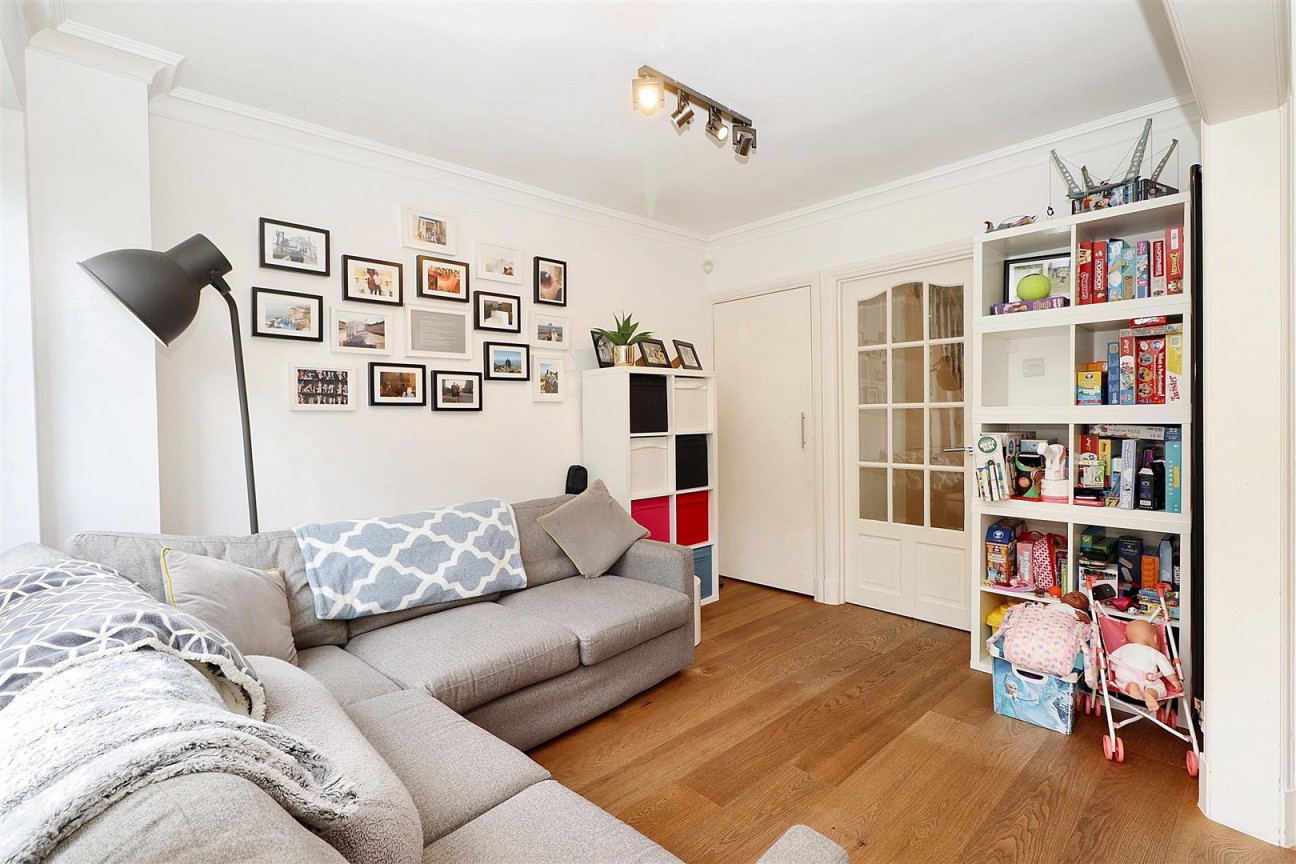 Cavendish Crescent, Elstree, Borehamwood