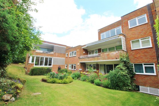 Darnhills, Radlett